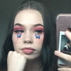 Meet your Posher, Hailey